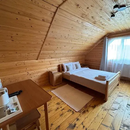 White House Yablunytsya