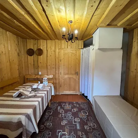 White House Hotel Yablunytsia